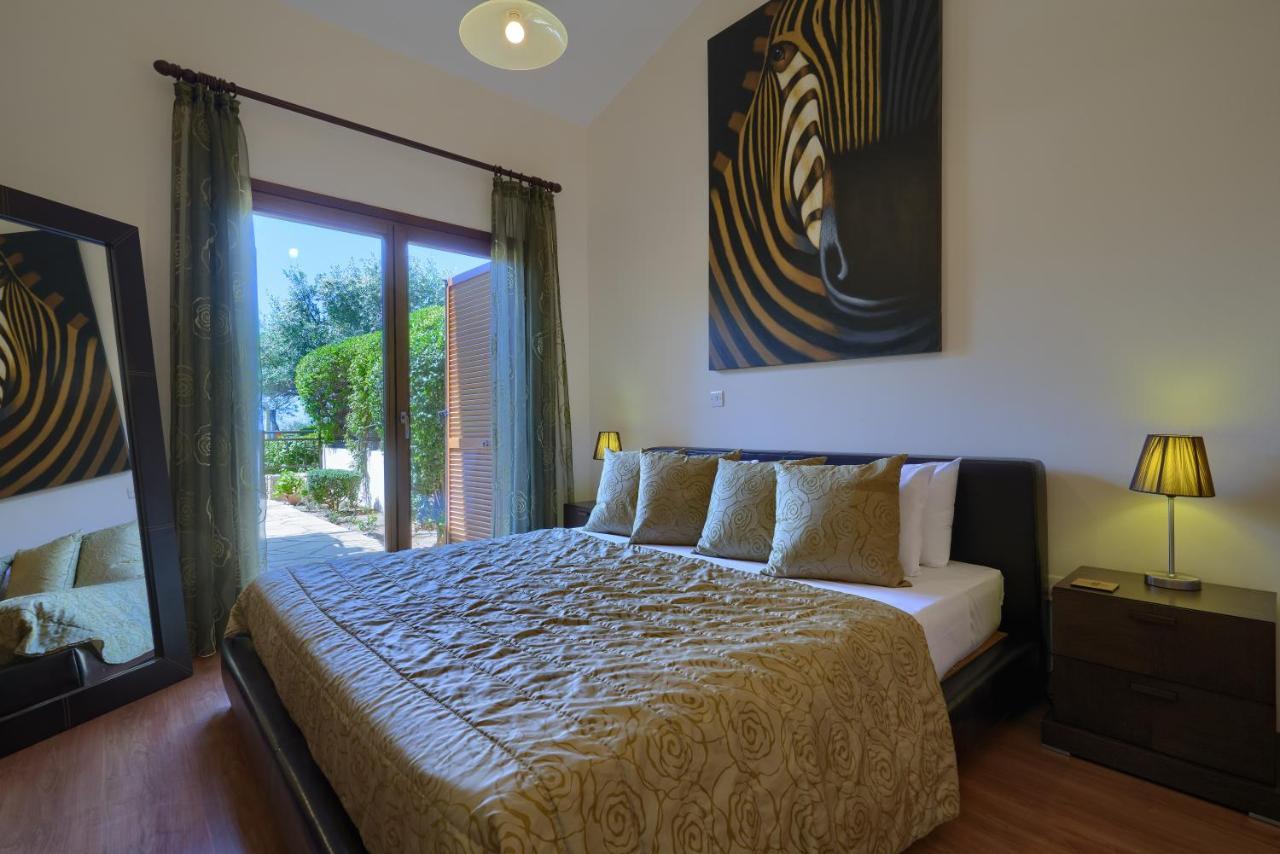 3 Bedroom Villa Madelini With Private Pool, Aphrodite Hills Resort Sakarya Dış mekan fotoğraf